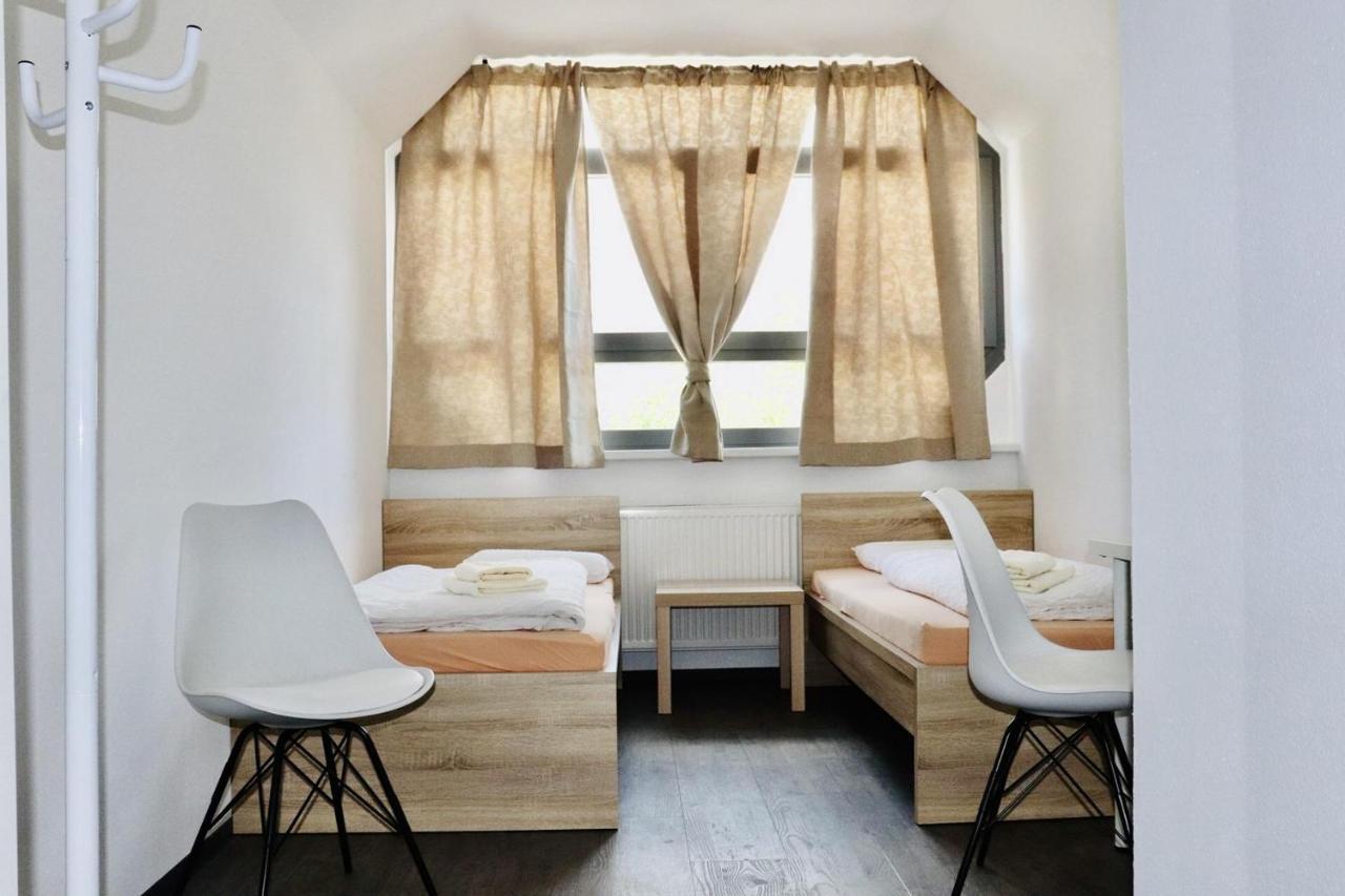 Twin Room Private Bathroom