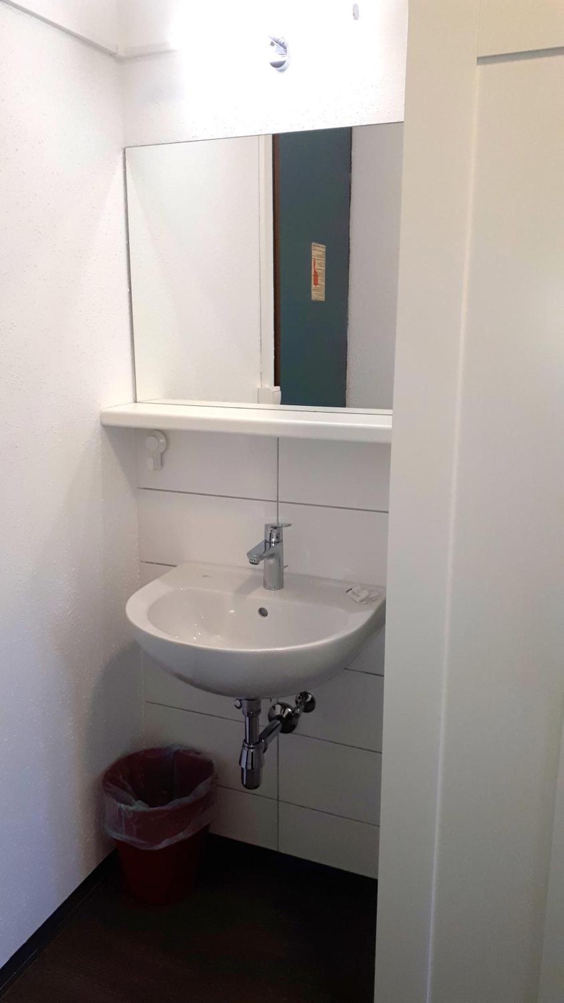 Twin Room Private Bathroom